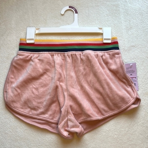 Stay Stylish and Comfortable with‎ NWT Wild Fable Pink Valour Track Shorts! - Picture 2 of 4